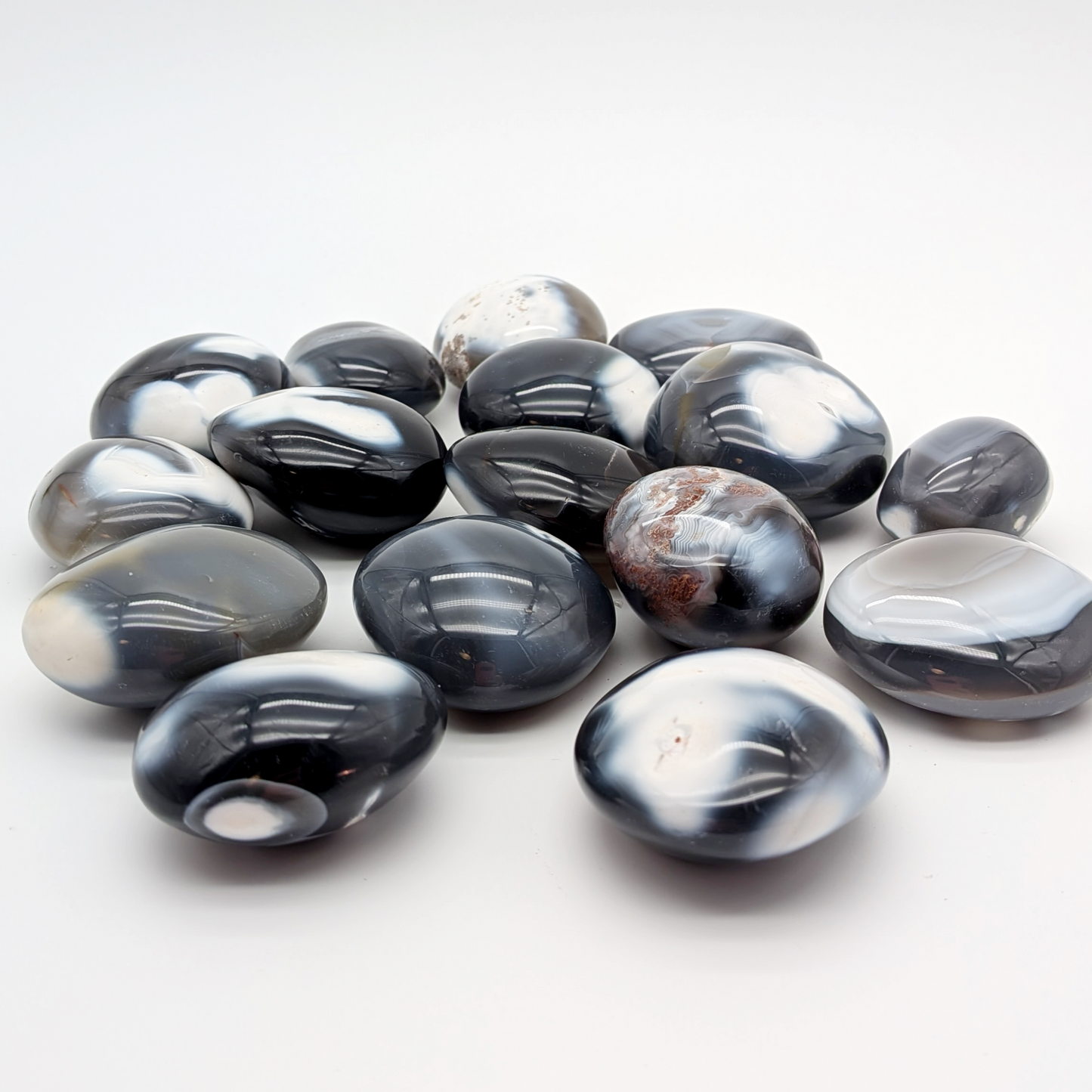 Orca Agate Palm Stone